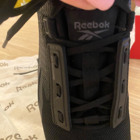 WOMAN’s Size 7 1/2 REEBOK SUBLITE LEGEND WORK SHOES! These look brand NEW! - Picture 7 of 10